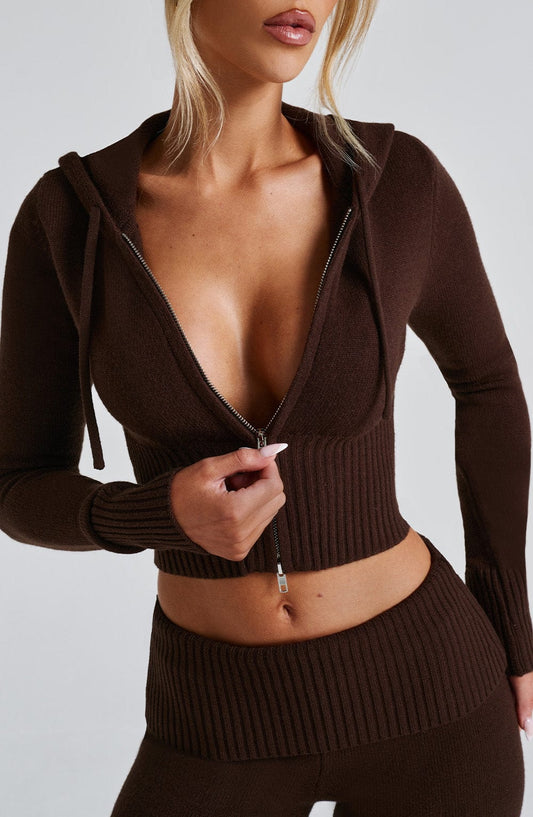 Sudadera con capucha marrón chocolate de punto acanalado y cremallera frontal