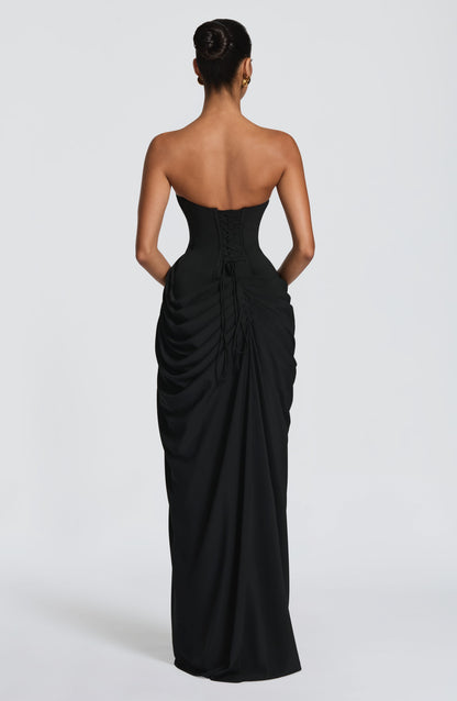 Vestido LARA negro sin tirantes con espalda descubierta y drapeado posterior