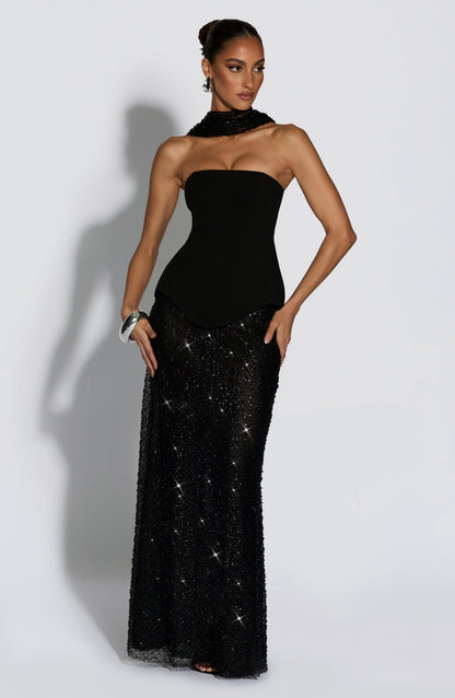 Corsé bandeau negro CORSÉ OLIVIA y falda larga de lentejuelas con brillo fino