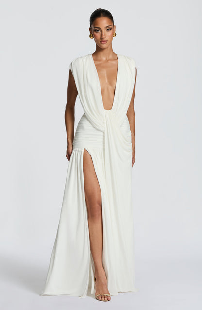 Vestido ROCÍO blanco, escote V profundo y abertura lateral hasta el muslo